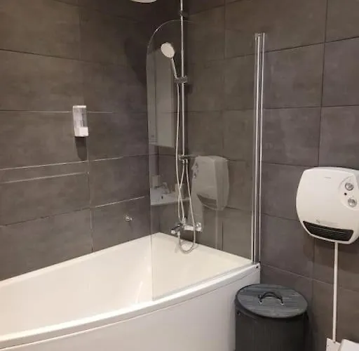 Maison De Charme Proche D'uzes Вилла Flaux